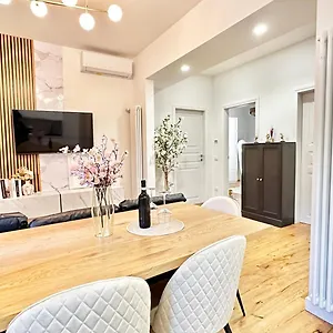 D'arte, L'oasi Apartment