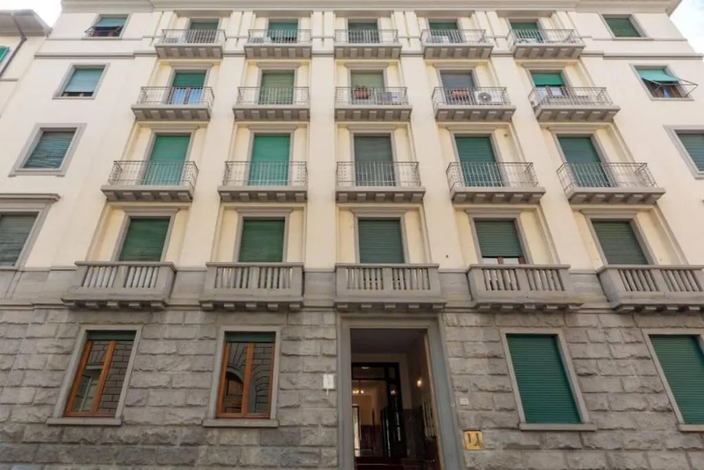 Stylish Four Bedrooms Apartment - Florence Center